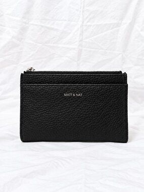 Matt & Nat Black Pebbled Vegan Leather Zip Wallet